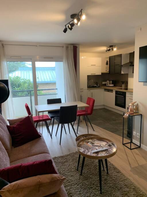 Vannes Plage Et Port - T2 Cosy Avec Terrasse Et Parking Bagian luar foto